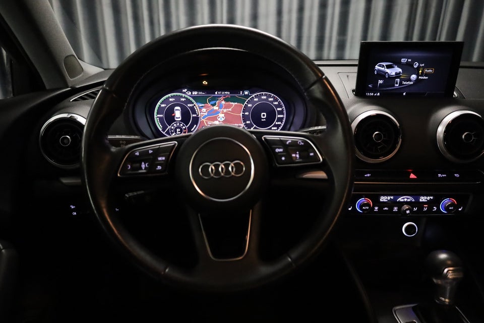 Audi A3 1,4 e-tron Sportback S-tr. 5d