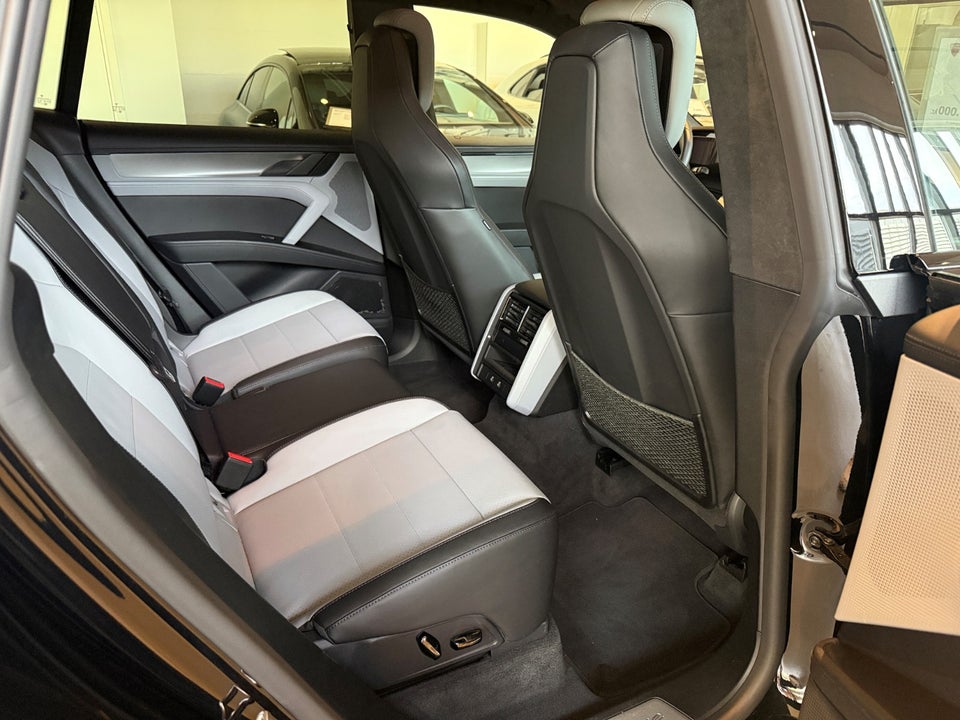 Porsche Cayenne Electric 5d