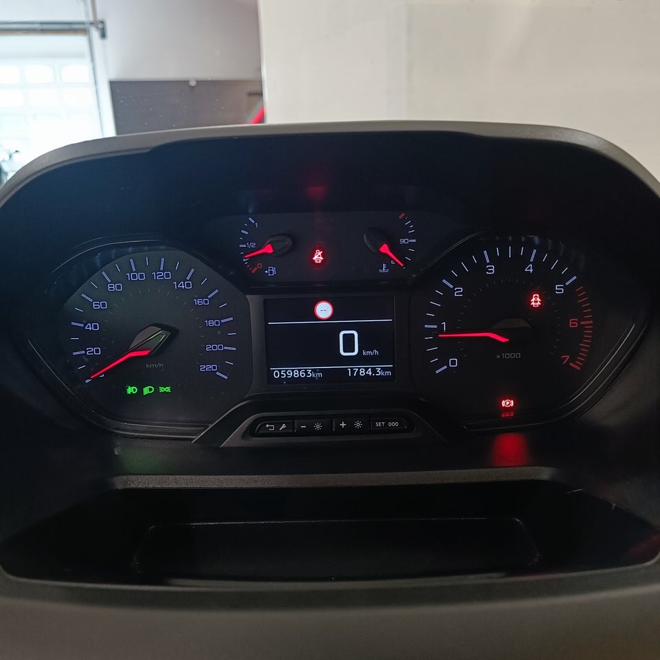 Peugeot Partner 1,5 BlueHDi 100 L1V1 Plus Van