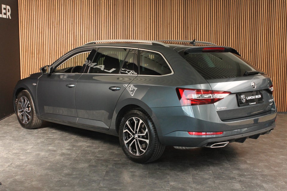 Skoda Superb 2,0 TSi 280 Style Combi DSG 4x4 5d