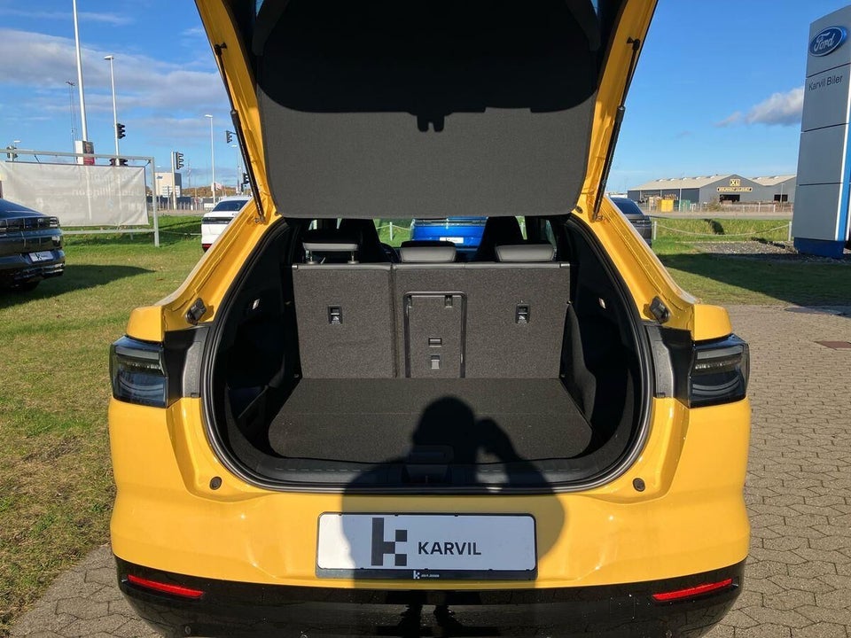 Ford Capri 77 Select Extended Range 5d