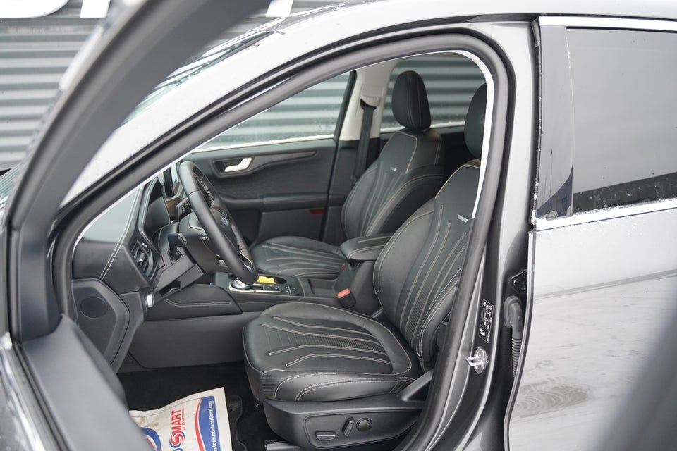 Ford Kuga 2,5 PHEV Vignale CVT 5d