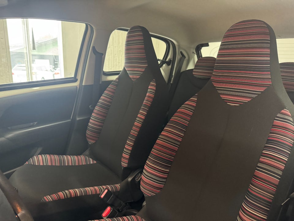 Citroën C1 1,2 PureTech Funky 5d