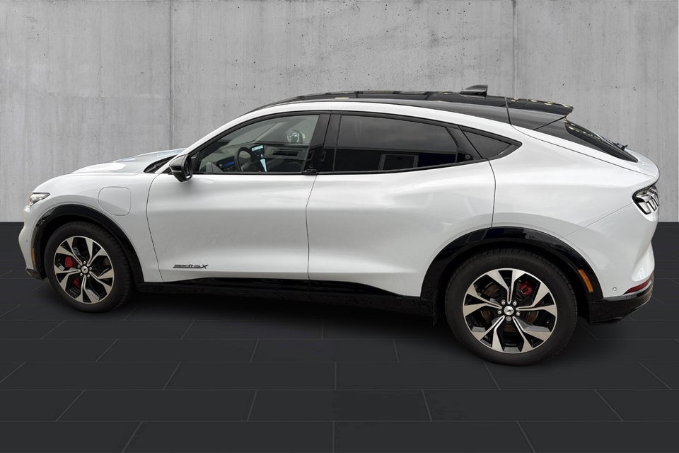 Ford Mustang Mach-E 91 Premium Extended Range AWD 5d