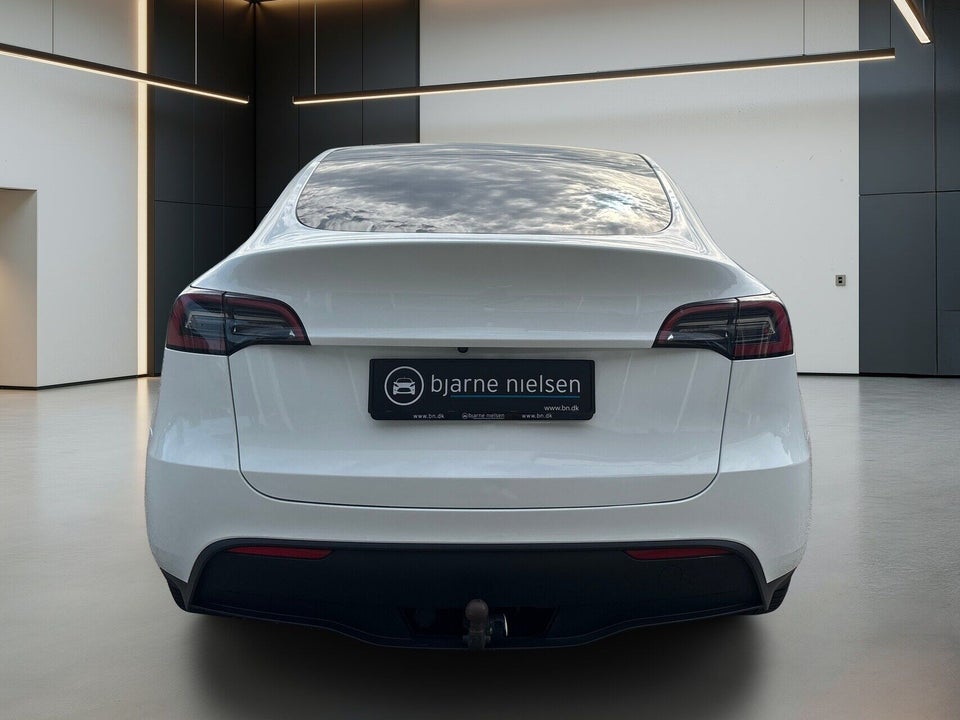Tesla Model Y RWD 5d