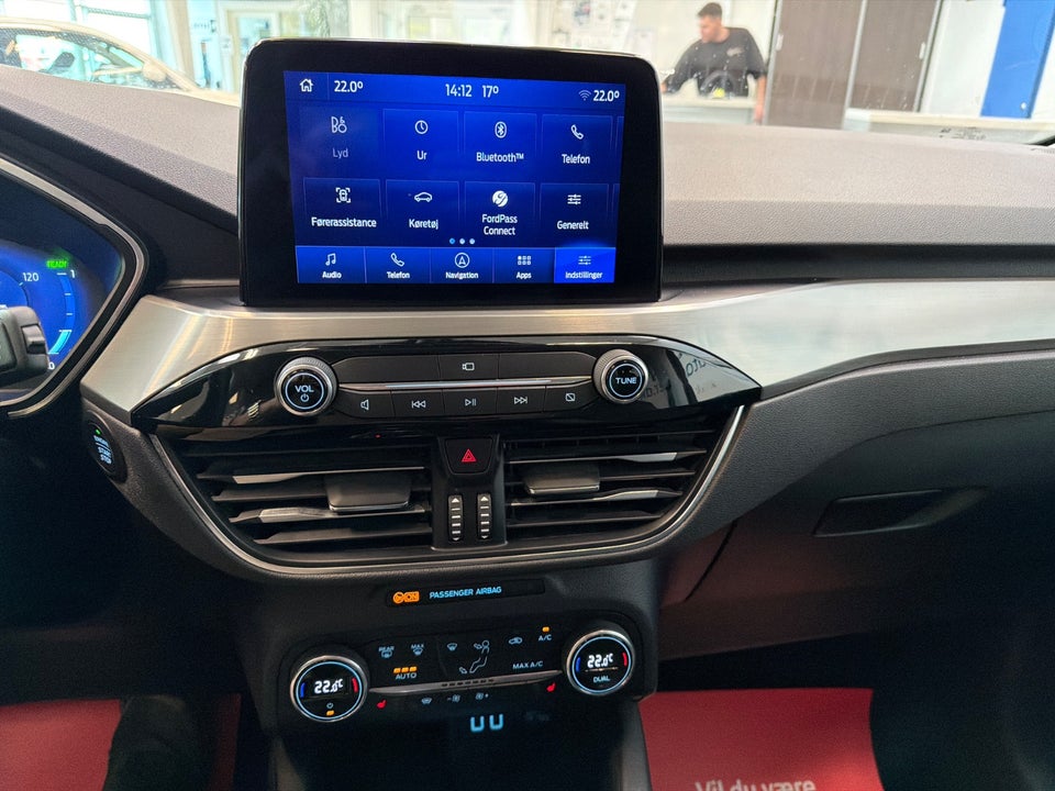 Ford Kuga 2,5 PHEV Titanium CVT 5d