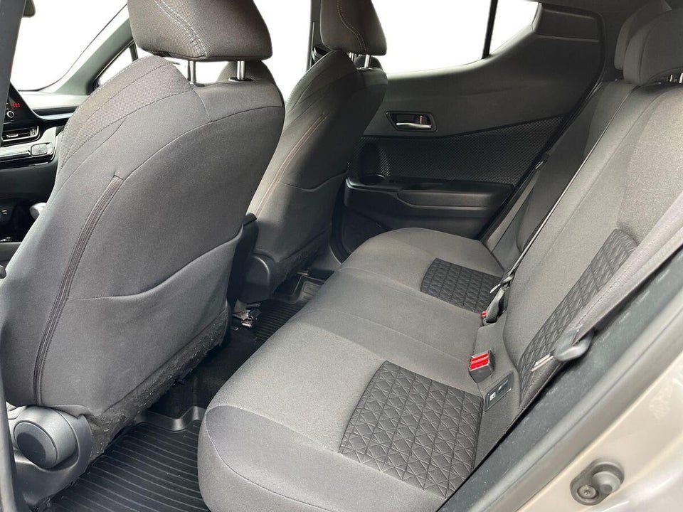 Toyota C-HR 2,0 Hybrid C-LUB Premium CVT 5d