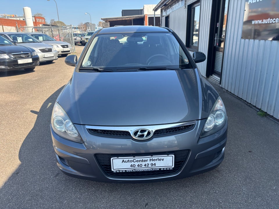 Hyundai i30 1,6 CRDi 90 Comfort 5d