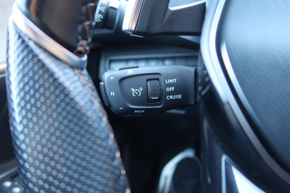 Peugeot 3008 1,6 Hybrid GT Black Pack EAT8 5d