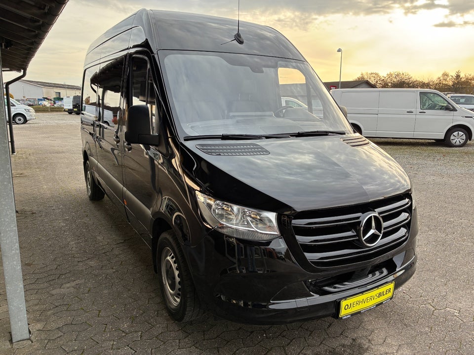 Mercedes Sprinter 215 2,0 CDi A2 Kassevogn aut. FWD