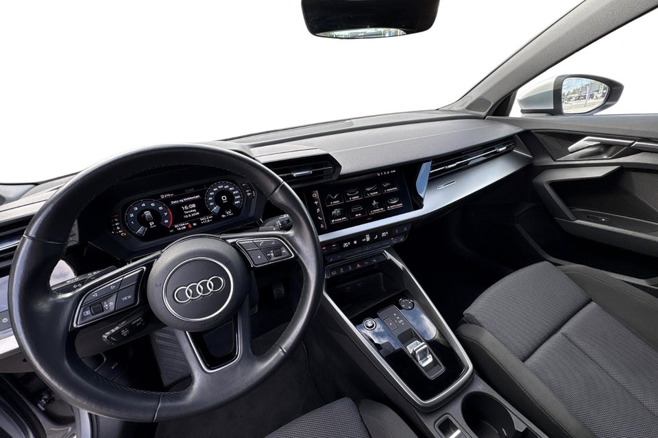 Audi A3 35 TFSi Prestige Sportback S-tr. 5d