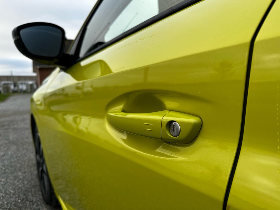 Peugeot 208 1,2 PureTech 100 Allure 5d