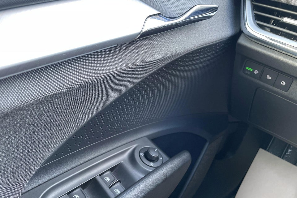 Skoda Enyaq 60 iV Plus 5d