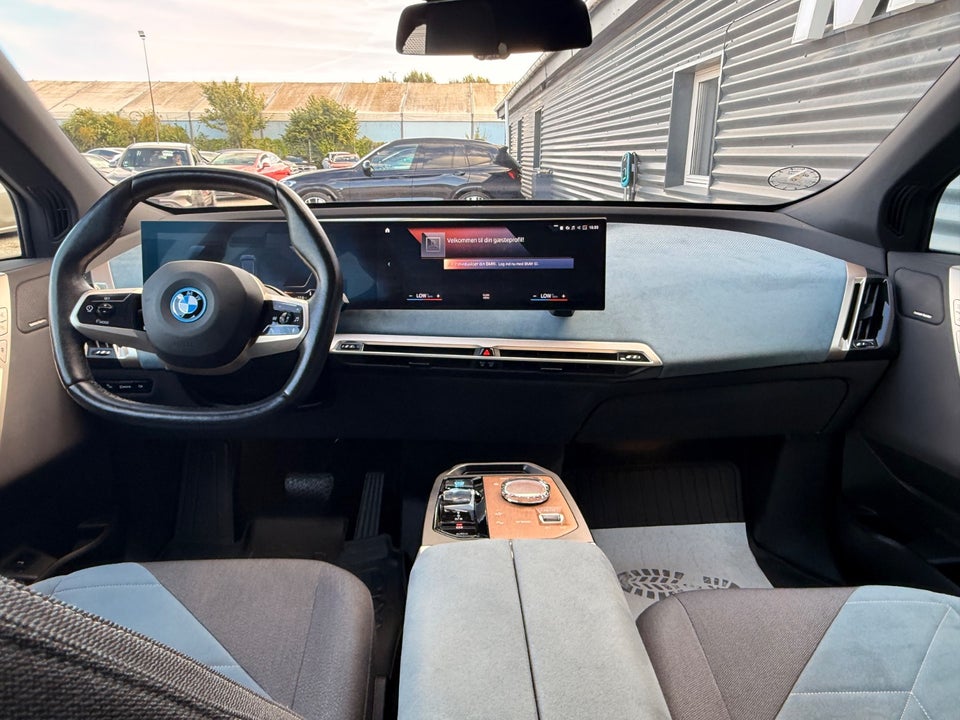 BMW iX xDrive40 5d