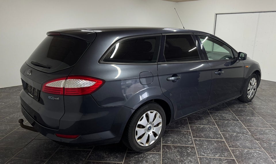 Ford Mondeo 2,0 TDCi 115 Ambiente stc. 5d