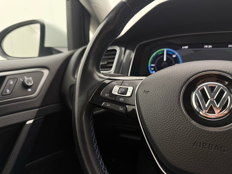 VW e-Golf VII 5d
