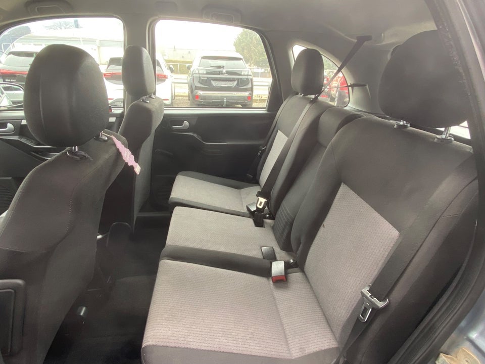 Opel Meriva 1,6 8V Enjoy 5d