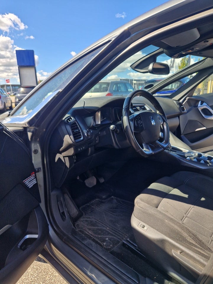 Citroën DS5 1,6 e-HDi 112 Style E6G 5d