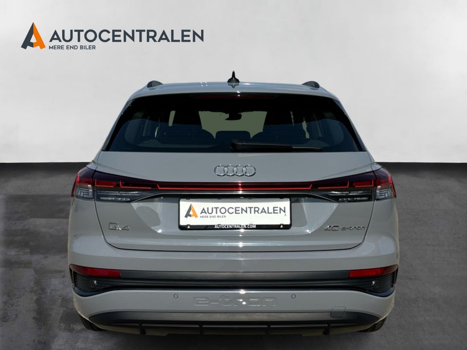 Audi Q4 e-tron 40 S-line 5d