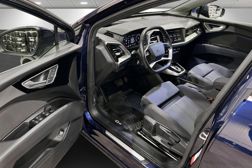 Audi Q4 e-tron 40 S-line 5d