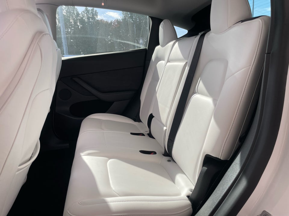 Tesla Model Y Long Range AWD 5d