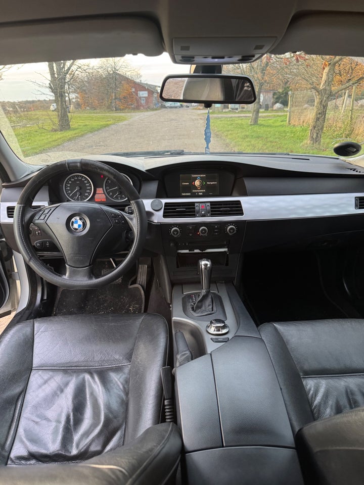 BMW 520i 2,2  4d