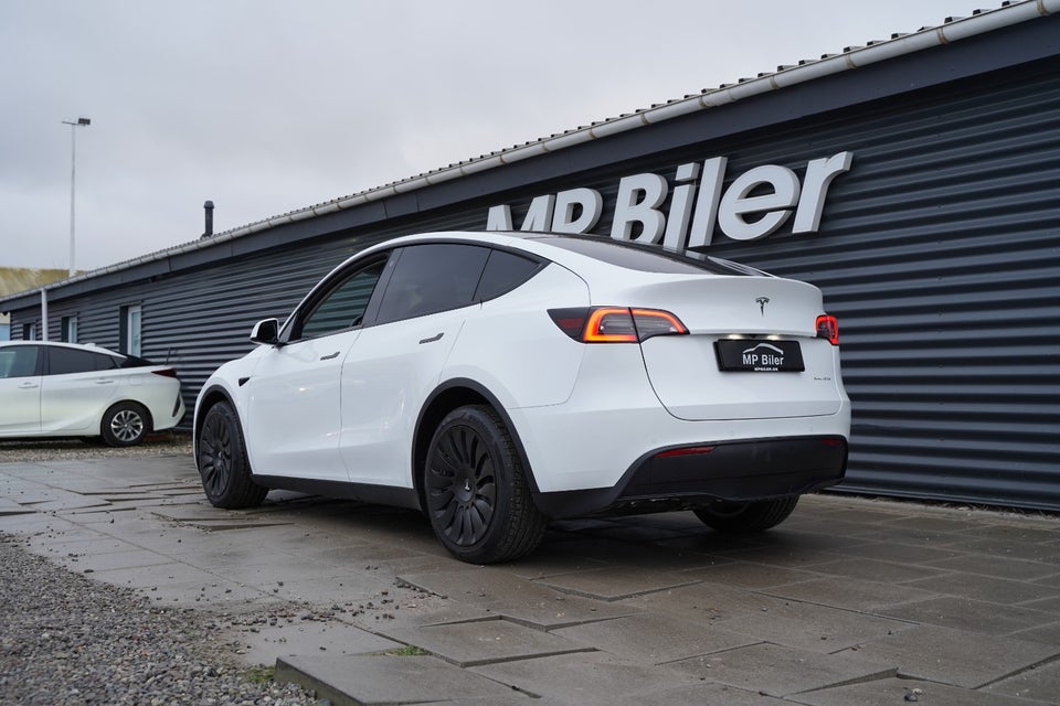 Tesla Model Y Long Range AWD 5d