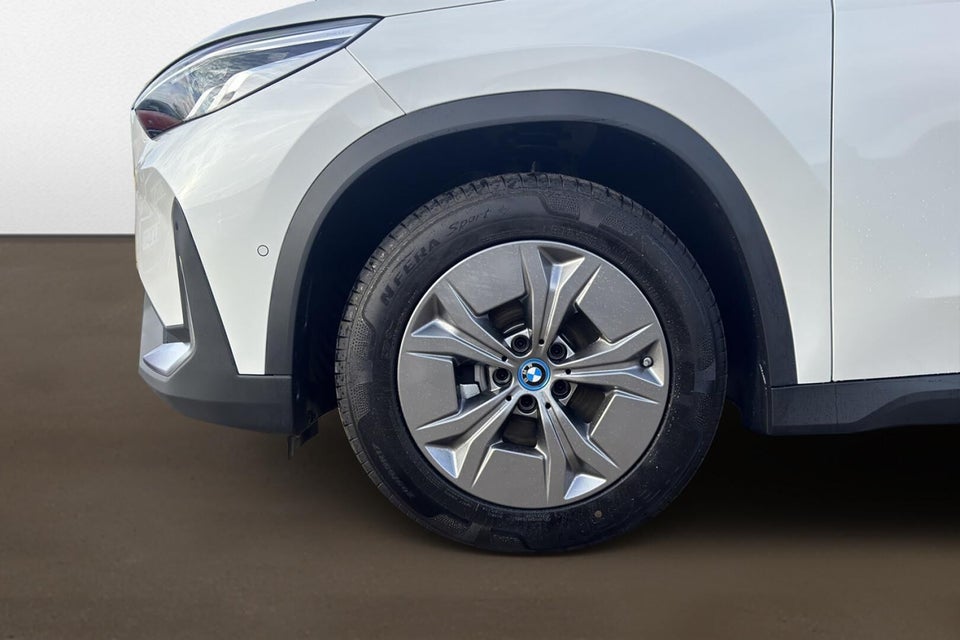 BMW iX1 eDrive20 X-Line 5d