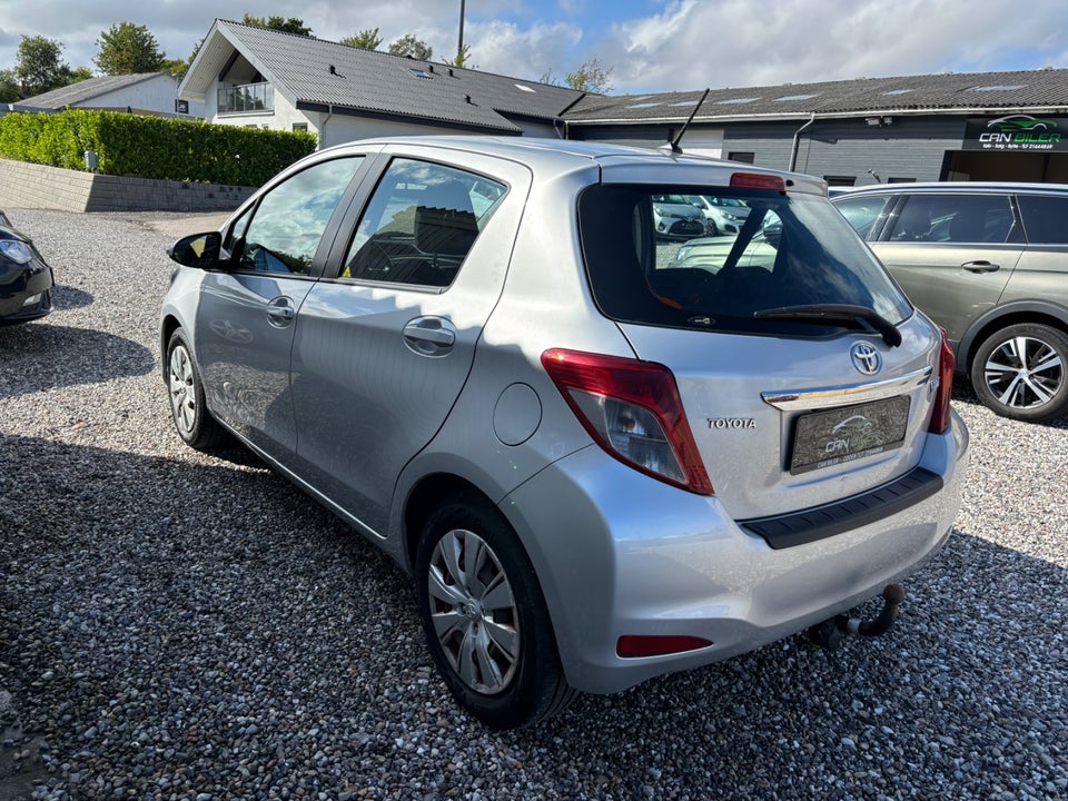 Toyota Yaris 1,0 VVT-i T2 Touch 5d