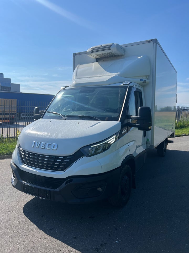 Iveco Daily 3,0 35S18 Box m/lift AG8 2d