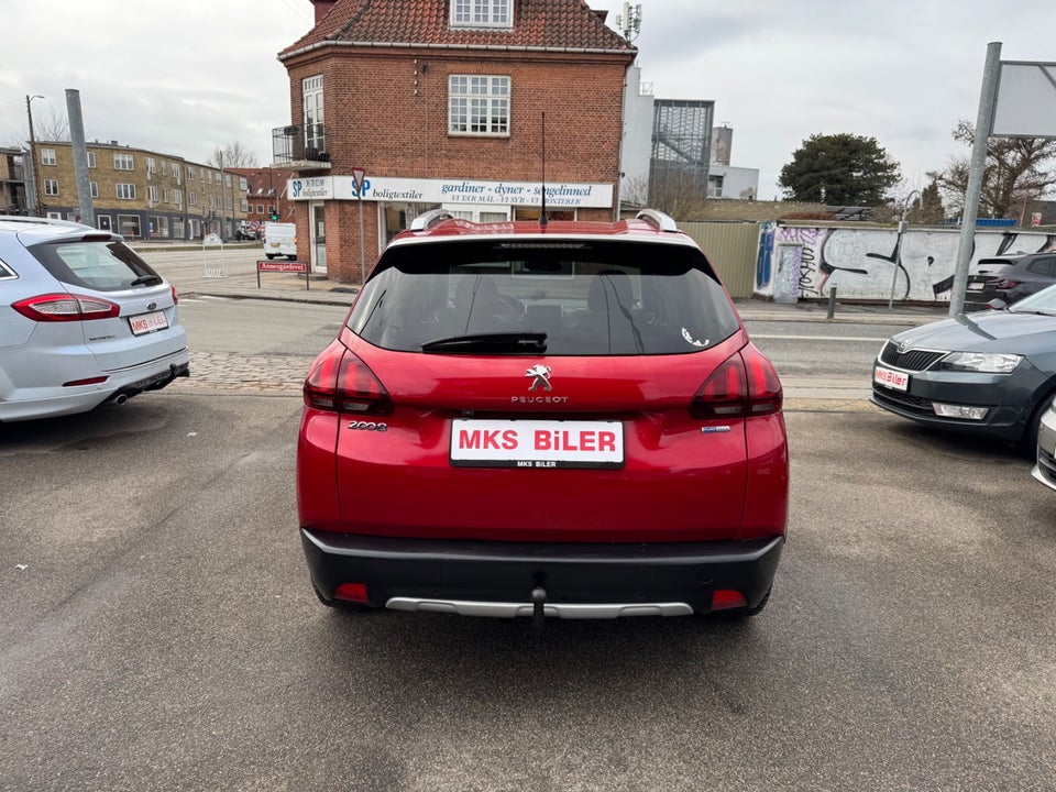 Peugeot 2008 1,2 e-THP 110 Allure Sky 5d