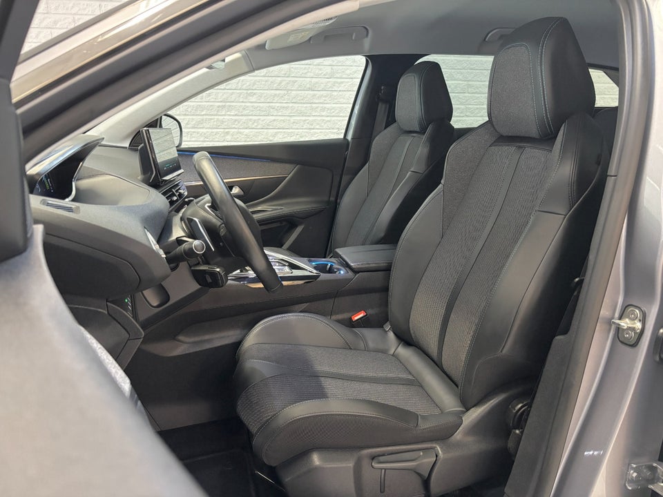 Peugeot 3008 1,6 Hybrid Allure Pack EAT8 5d