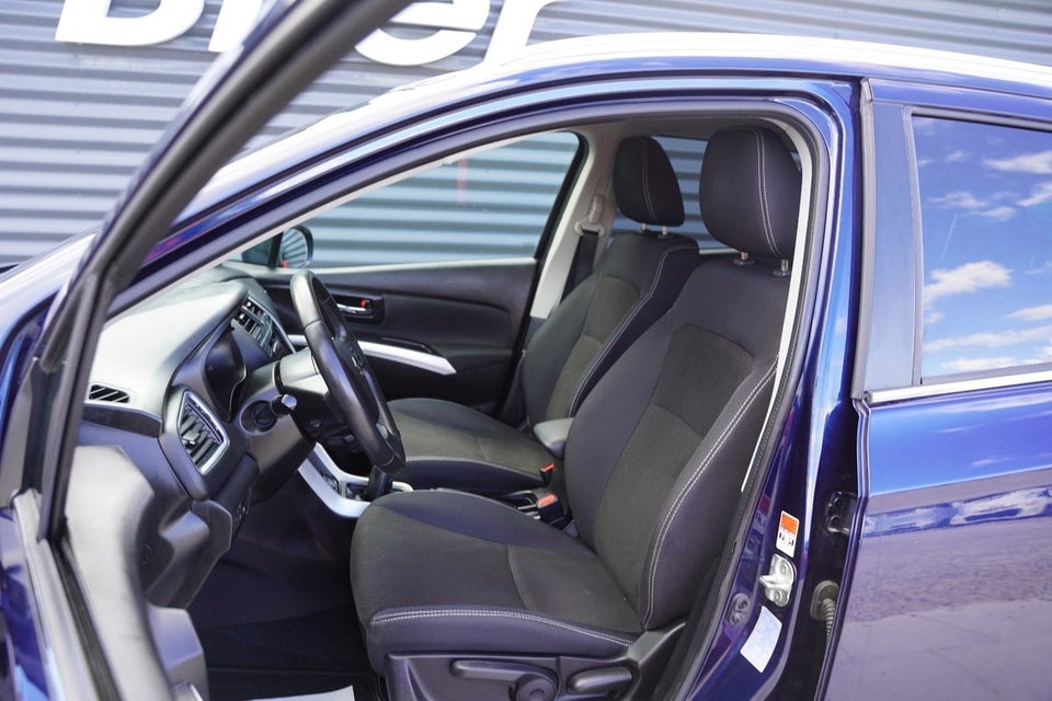 Suzuki S-Cross 1,0 Boosterjet Exclusive 5d