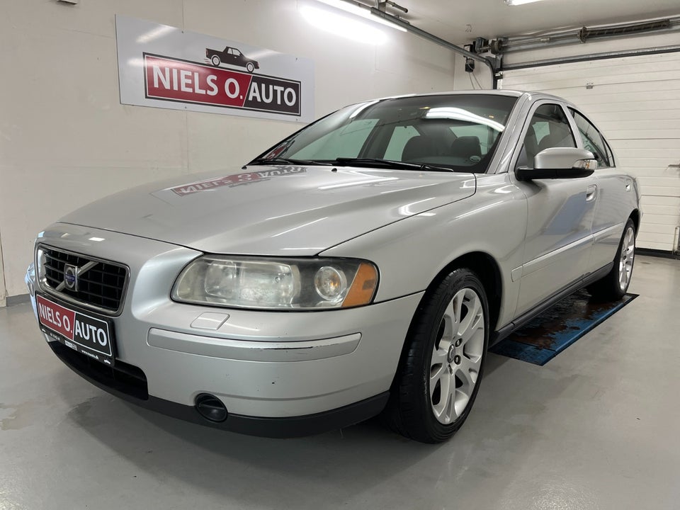 Volvo S60 2,4 140 Kinetic 4d