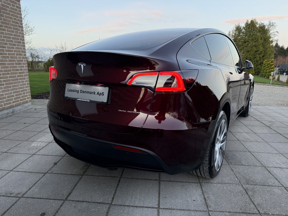 Tesla Model Y Long Range AWD 5d