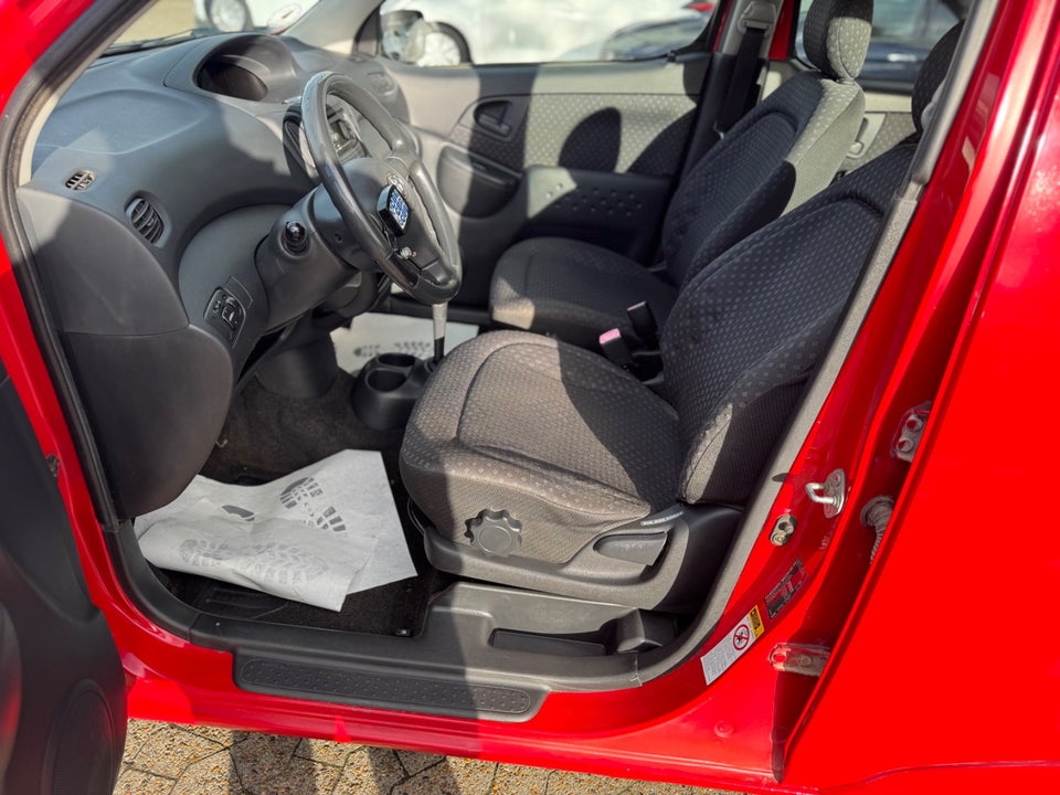 Toyota Yaris Verso 1,3 VVT-i Sol aut. 5d
