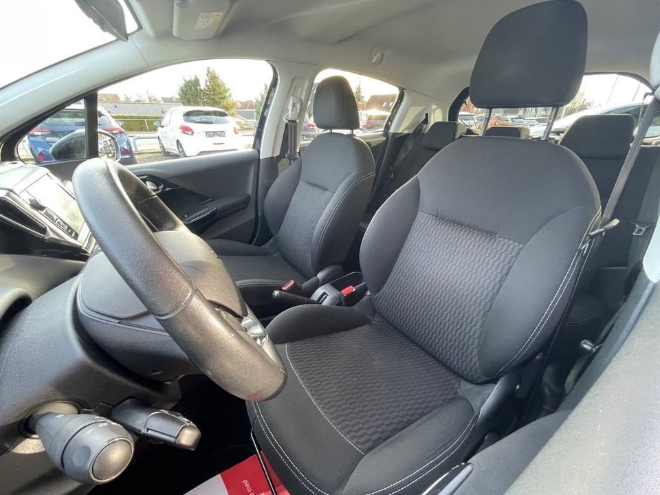 Peugeot 208 1,6 BlueHDi 100 Envy 5d