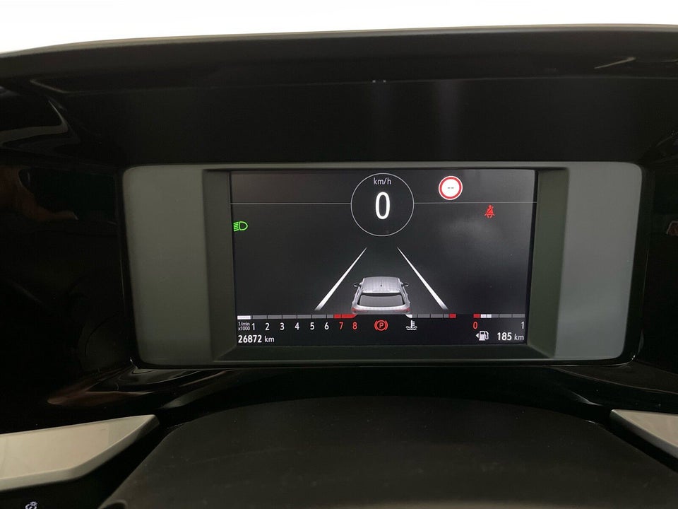 Peugeot 2008 1,2 e-THP 110 Selection Sky 5d