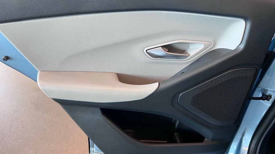 Ford Explorer 52 Select Standard Range 5d