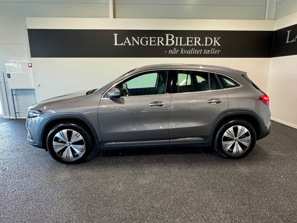 Mercedes EQA300 Progressive 4Matic 5d