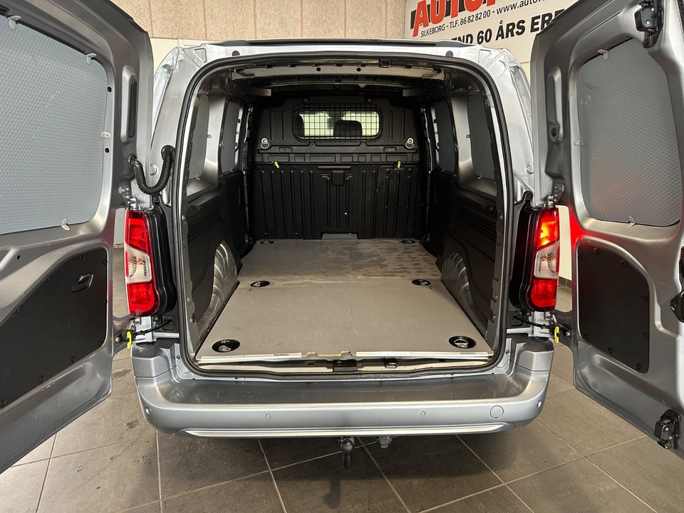 Peugeot Partner 1,5 BlueHDi 130 L2V2 Ultimate EAT8 Van