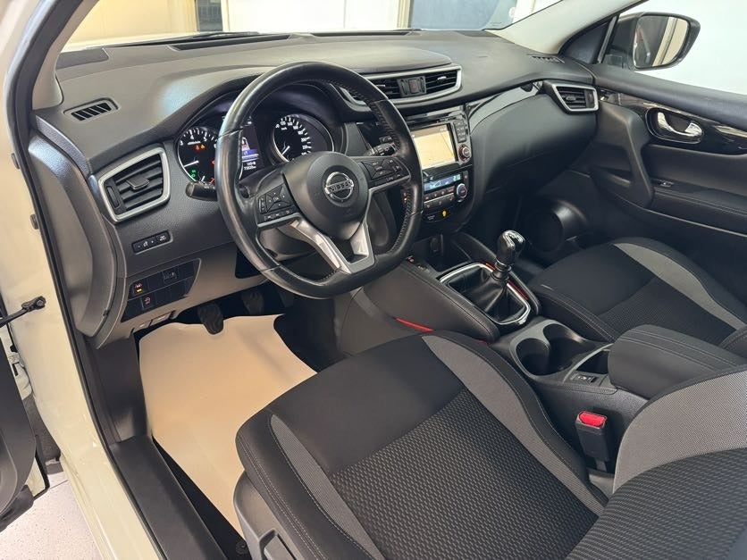 Nissan Qashqai 1,2 Dig-T 115 Acenta 5d