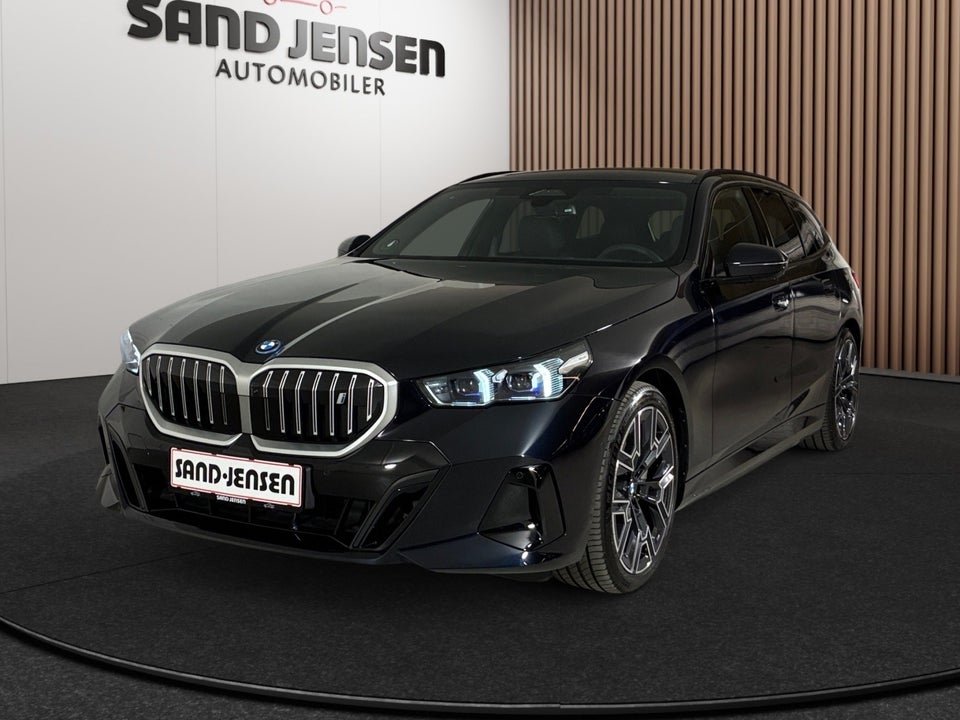 BMW i5 eDrive40 Touring Fully Charged M-Sport 5d