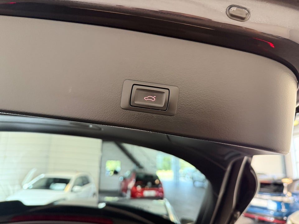 Audi A6 3,0 TDi 218 S-line Avant S-tr. 5d