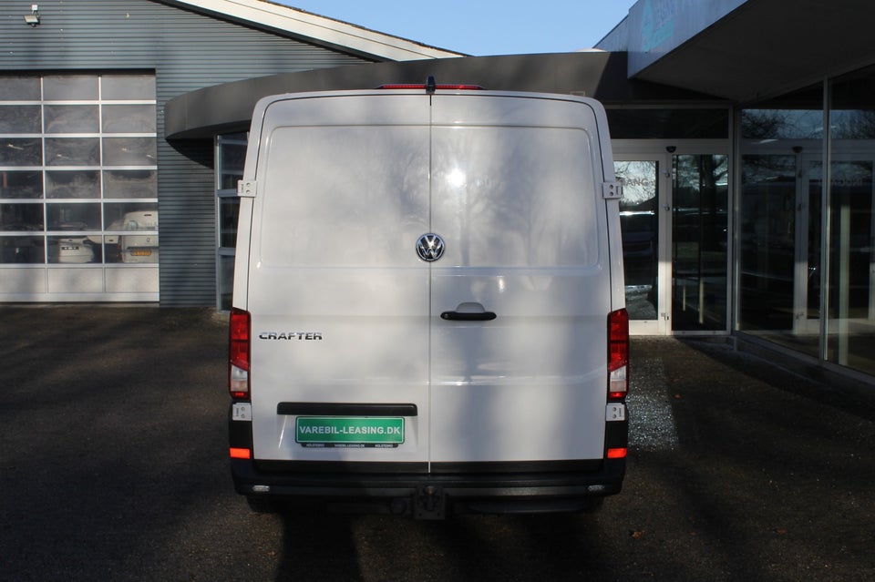 VW Crafter 35 2,0 TDi 140 Kassevogn L3H2 aut.