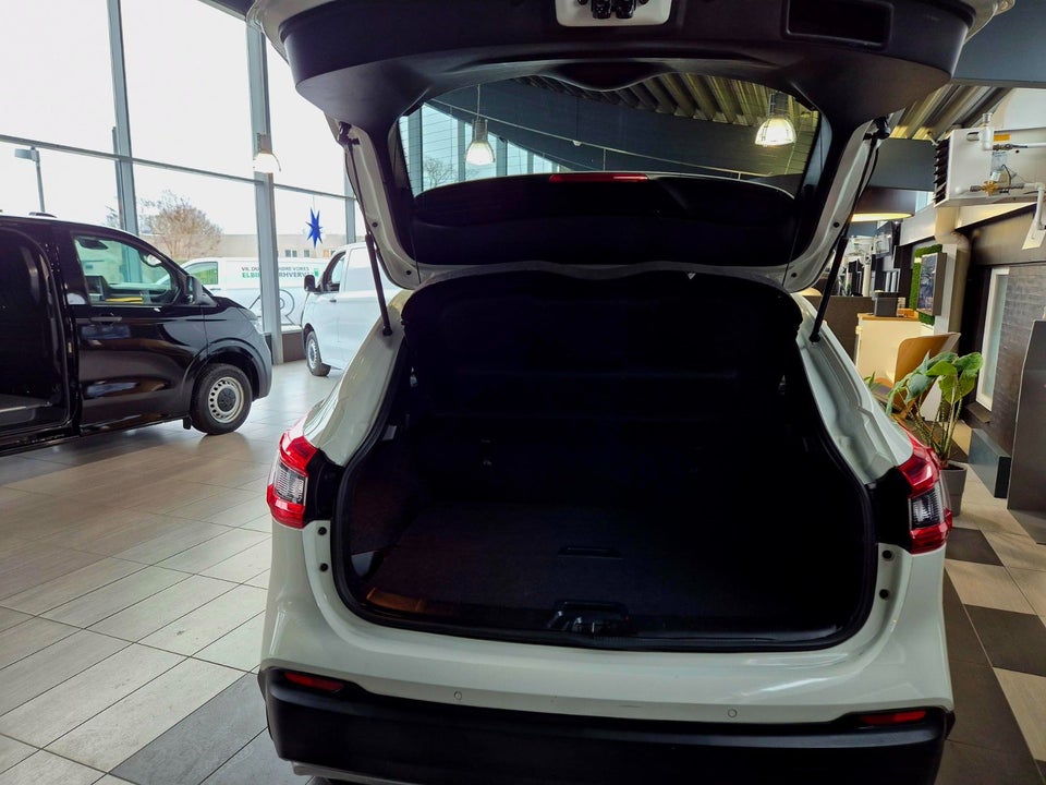 Nissan Qashqai 1,5 dCi 115 N-Connecta DCT 5d