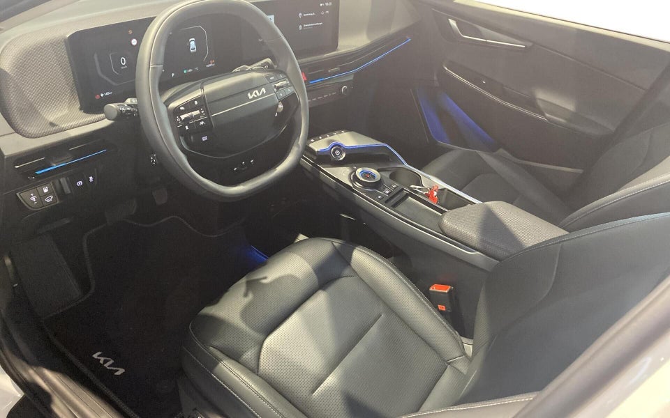 Kia EV6 84 Long Range Upgrade 5d