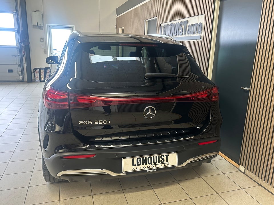 Mercedes EQA250+ AMG Line Advance Plus 5d