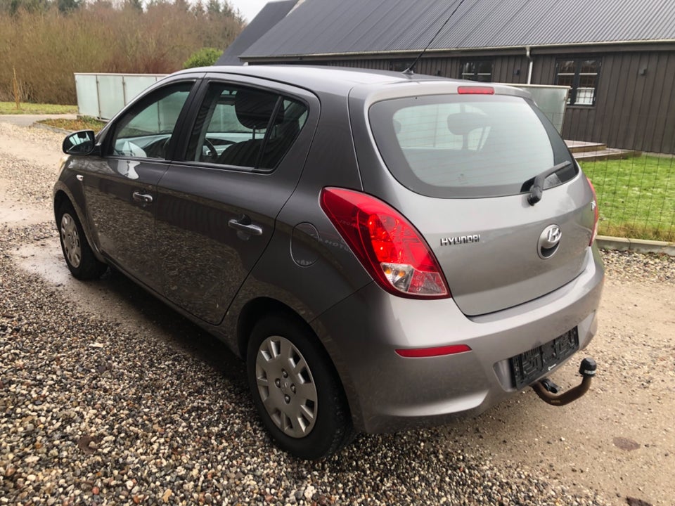 Hyundai i20 1,25 Classic XTR+ 5d