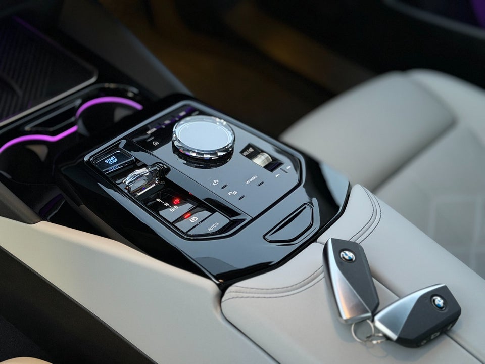 BMW i5 eDrive40 Fully Charged M-Sport 4d